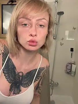 haileyhope  online show from March 8, 2026, 8:12 pm