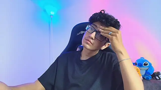 TylerWhite  online show from February 2, 2026, 12:59 pm