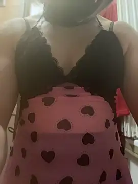 pinnklinkk online show from April 29, 2026, 2:37 am