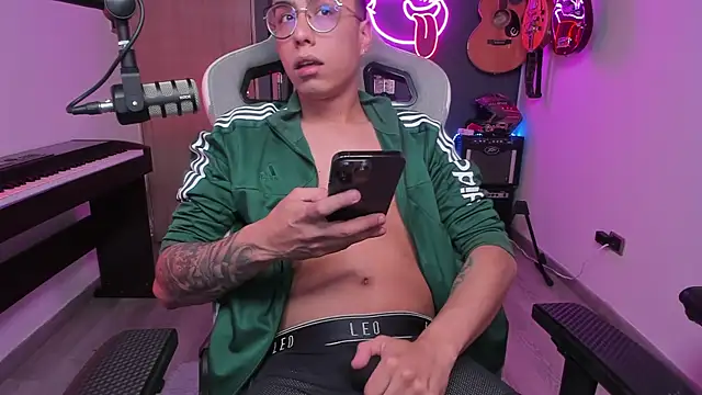 Snapshot of granxarma960 chatting on December 21, 2024, 5:14 am granxarma960 online show from December 21, 2024, 5:14 am