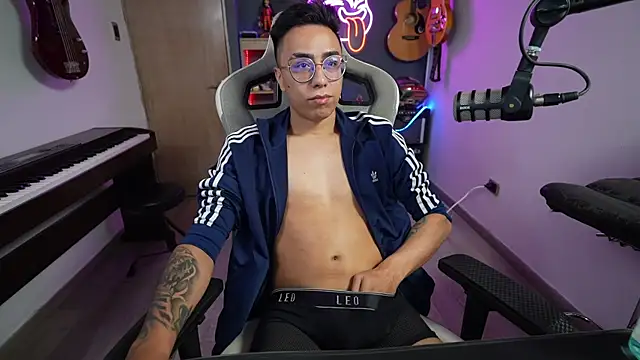 Snapshot of granxarma960 chatting on February 14, 2025, 5:41 am granxarma960 online show from February 14, 2025, 5:41 am