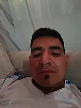 Snapshot of latino17 chatting on February 24, 2026, 11:36 pm latino17 online show from February 24, 2026, 11:36 pm