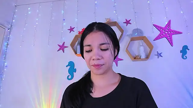 Snapshot of Emiily_Parkerr chatting on January 17, 2026, 3:00 am Emiily Parkerr online show from January 17, 2026, 3:00 am