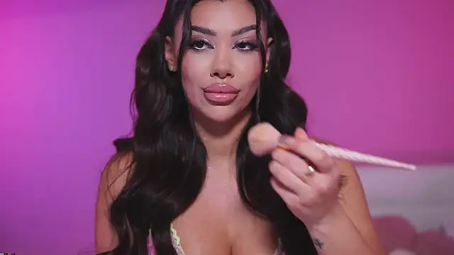 Snapshot of NatyDesiree chatting on February 9, 2025, 1:33 am NatyDesiree online show from February 9, 2025, 1:33 am