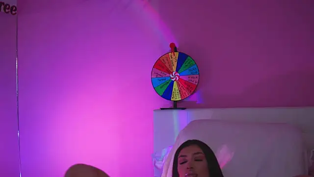 Snapshot of NatyDesiree chatting on February 20, 2025, 4:28 am NatyDesiree online show from February 20, 2025, 4:28 am