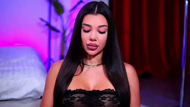 NatyDesiree online show from November 2, 2025, 10:17 am