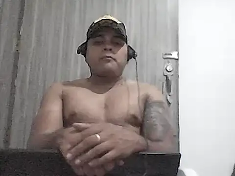 Snapshot of SaucyAffair0 chatting on March 3, 2025, 1:31 am SaucyAffair0 online show from March 3, 2025, 1:31 am