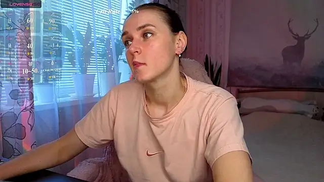 Snapshot of Bella__Swoon chatting on June 2, 2026, 4:36 am Bella Swoon online show from June 2, 2026, 4:36 am