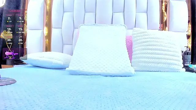 RileySweett online show from November 20, 2025, 11:43 am