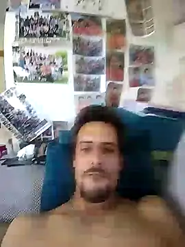 david09000 online show from June 19, 2026, 2:21 pm