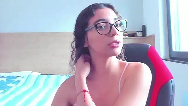 Snapshot of uniquerossie chatting on October 16, 2025, 8:59 am uniquerossie online show from October 16, 2025, 8:59 am