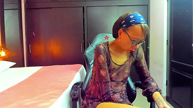 daniela xue online show from March 15, 2025, 10:44 pm