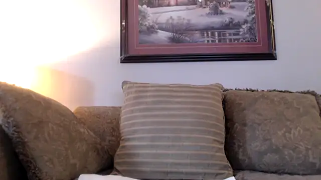 Snapshot of LexxiLeeds chatting on November 3, 2025, 5:14 pm LexxiLeeds online show from November 3, 2025, 5:14 pm