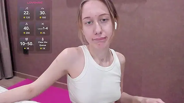 Mika Ray online show from March 28, 2026, 1:54 pm