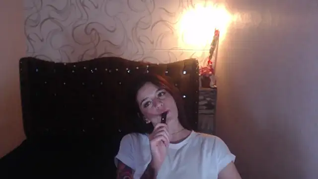 LiaHarryis online show from March 9, 2025, 12:31 am