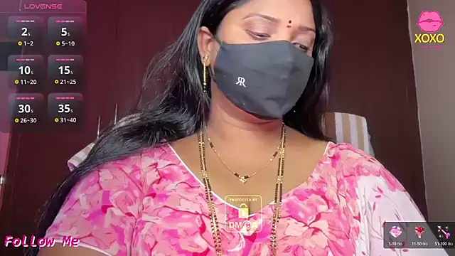 Snapshot of vani-09 chatting on May 12, 2026, 10:01 am vani-09 online show from May 12, 2026, 10:01 am
