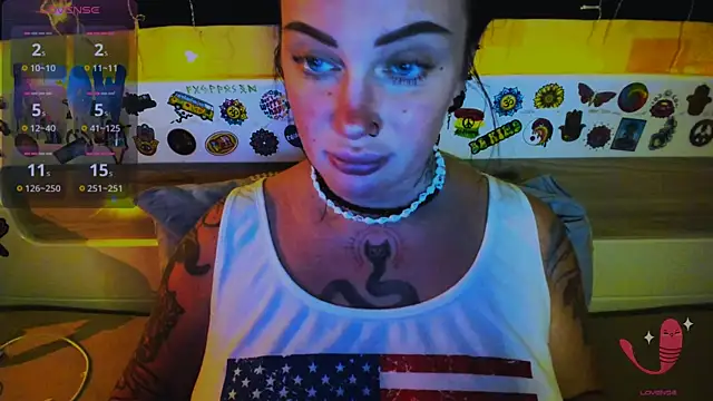 Snapshot of EllieOz chatting on January 18, 2026, 6:12 pm EllieOz online show from January 18, 2026, 6:12 pm