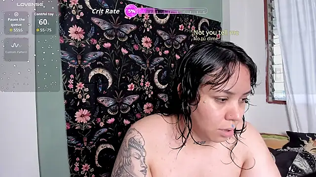 Marinnett11 online show from September 12, 2025, 3:23 pm