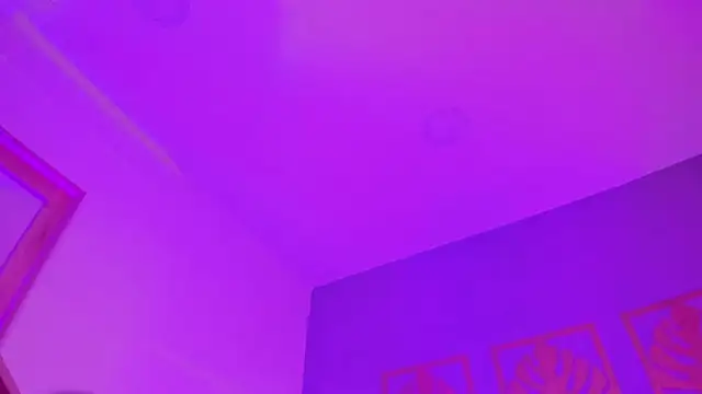 Snapshot of majo_rosse_ chatting on May 28, 2026, 7:33 pm majo rosse online show from May 28, 2026, 7:33 pm