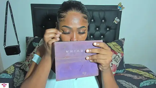 Snapshot of miss-jackson1 chatting on January 10, 2025, 10:06 am miss-jackson1 online show from January 10, 2025, 10:06 am