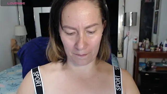 CATRINA-83 online show from April 16, 2026, 11:40 pm