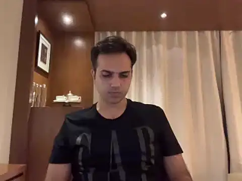 Snapshot of immog727 chatting on December 29, 2024, 5:12 pm immog727 online show from December 29, 2024, 5:12 pm