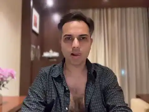 Snapshot of immog727 chatting on March 11, 2025, 5:02 pm immog727 online show from March 11, 2025, 5:02 pm