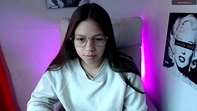 SamanthaRoldaan online show from March 2, 2025, 1:49 pm