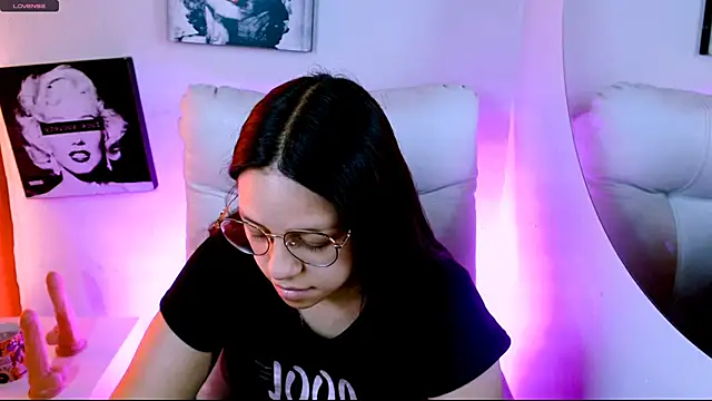 SamanthaRoldaan online show from February 27, 2026, 3:34 pm