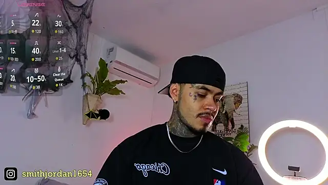 JordanSmiith  online show from November 5, 2025, 9:26 pm