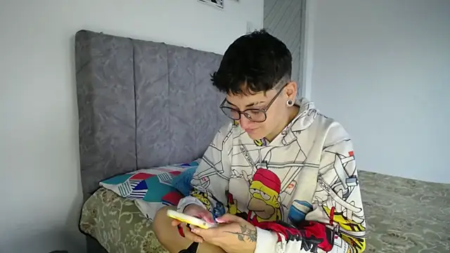 linda 33 online show from February 16, 2026, 7:32 pm