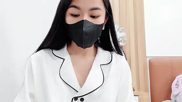 Snapshot of Lita-Julia chatting on January 17, 2025, 12:10 am Lita-Julia online show from January 17, 2025, 12:10 am