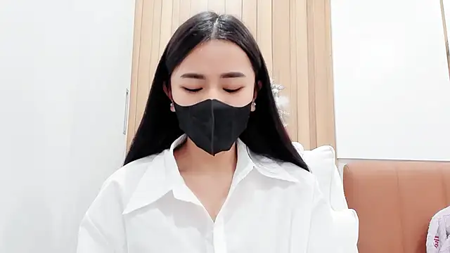 Snapshot of Lita-Julia chatting on January 18, 2025, 9:02 am Lita-Julia online show from January 18, 2025, 9:02 am