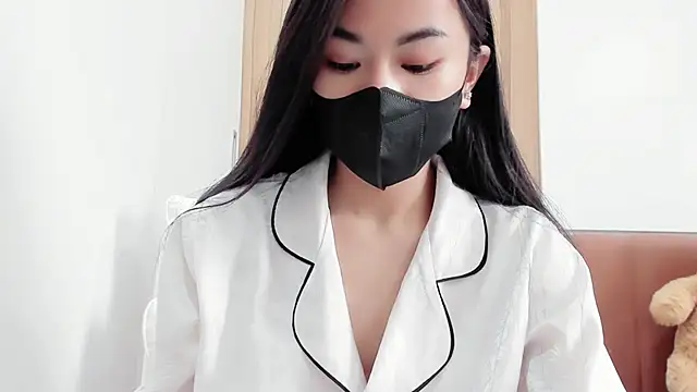 Snapshot of Lita-Julia chatting on February 26, 2025, 8:59 am Lita-Julia online show from February 26, 2025, 8:59 am