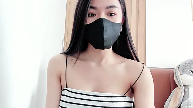 Snapshot of Lita-Julia chatting on March 21, 2025, 3:44 am Lita-Julia online show from March 21, 2025, 3:44 am