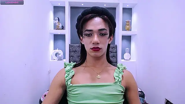 KatrinaQueen1 online show from February 19, 2025, 9:03 pm