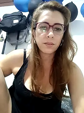 Snapshot of mademonsexy chatting on September 21, 2025, 3:41 am mademonsexy online show from September 21, 2025, 3:41 am