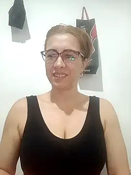 Snapshot of mademonsexy chatting on October 18, 2025, 10:32 pm mademonsexy online show from October 18, 2025, 10:32 pm