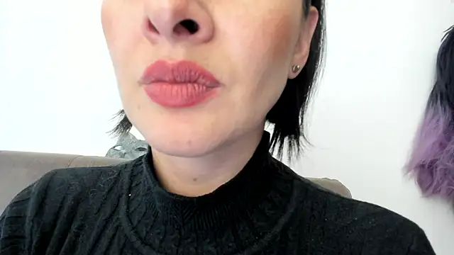 queen fetish online show from January 13, 2025, 7:53 pm