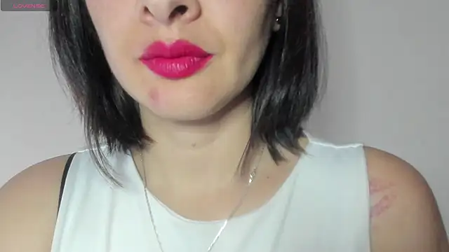 queen fetish online show from January 15, 2026, 2:10 pm