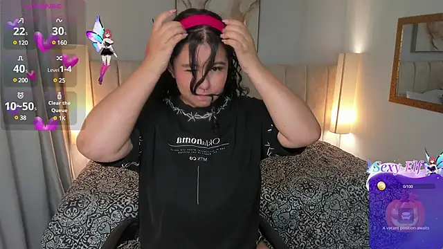 Atenea cuteee online show from December 27, 2024, 2:14 am