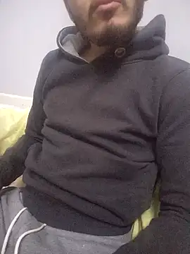 Snapshot of Arabian-B chatting on December 12, 2024, 1:06 pm Arabian-B online show from December 12, 2024, 1:06 pm