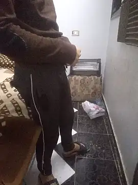 Snapshot of Arabian-B chatting on December 23, 2024, 4:12 am Arabian-B online show from December 23, 2024, 4:12 am