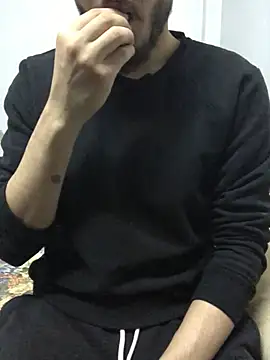 Snapshot of Arabian-B chatting on January 6, 2025, 6:10 pm Arabian-B online show from January 6, 2025, 6:10 pm