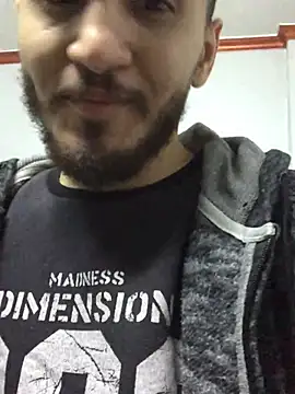 Snapshot of Arabian-B chatting on January 7, 2025, 10:52 pm Arabian-B online show from January 7, 2025, 10:52 pm