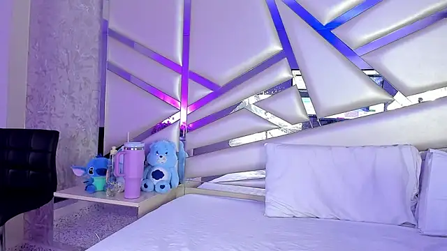 Miia002 online show from September 25, 2025, 3:10 am