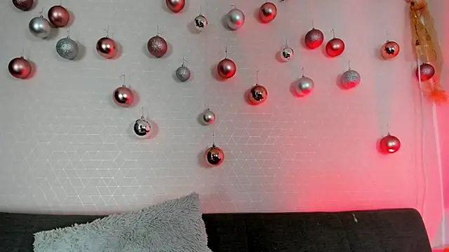 artmiaa online show from December 18, 2025, 11:38 am