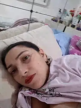 Snapshot of claudia chatting on April 17, 2026, 11:08 pm claudia online show from April 17, 2026, 11:08 pm