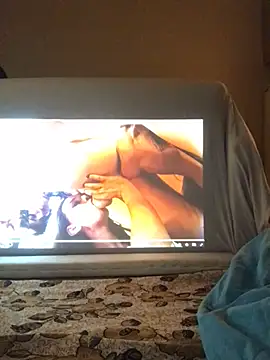 Snapshot of BigAssKi chatting on December 17, 2024, 2:23 am BigAssKi online show from December 17, 2024, 2:23 am