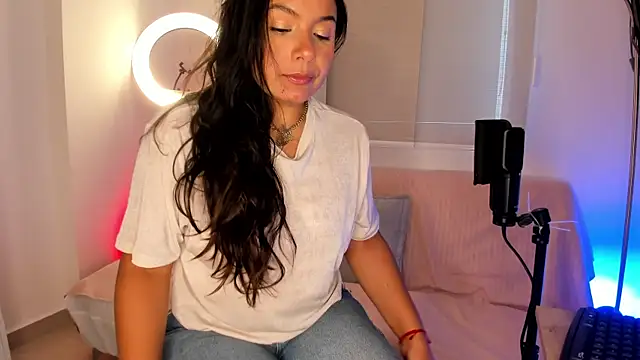 miaa daniels online show from November 22, 2025, 5:12 pm